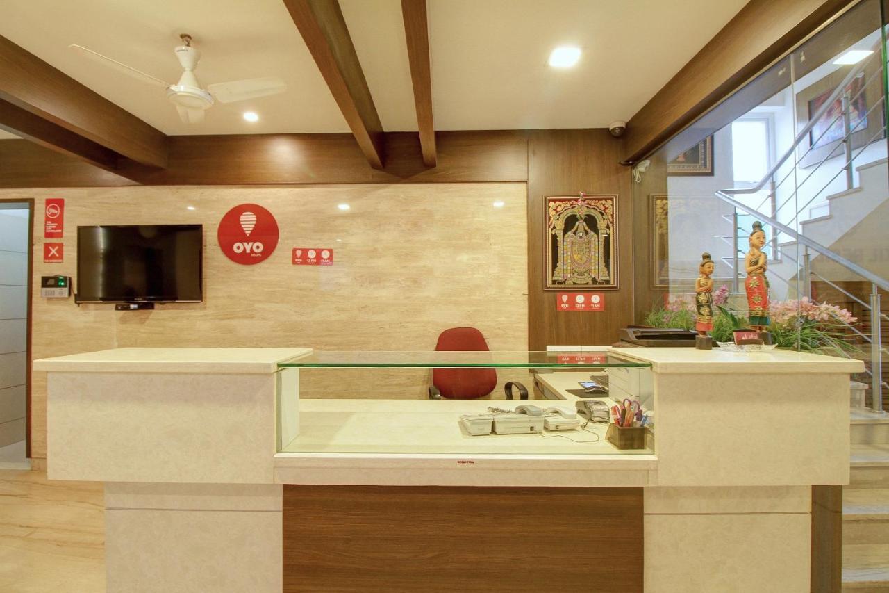 Collection O 4658 Akil Residency Hotell Coimbatore Exteriör bild