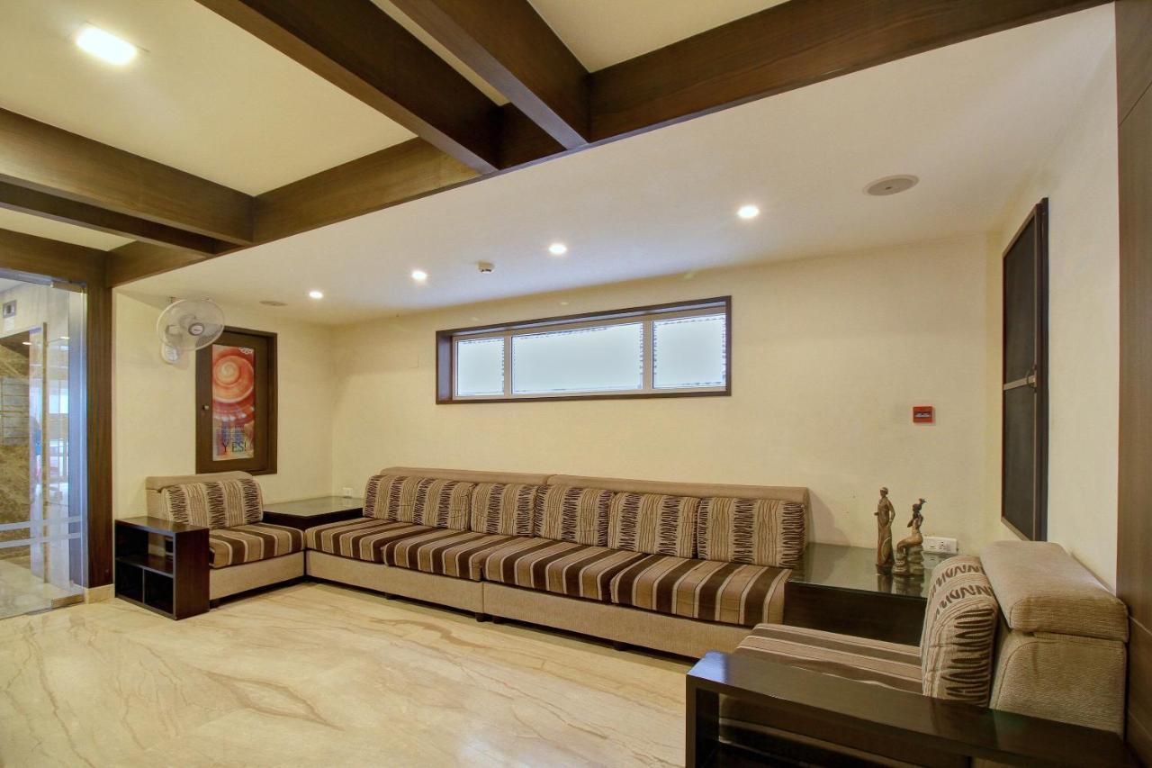 Collection O 4658 Akil Residency Hotell Coimbatore Exteriör bild